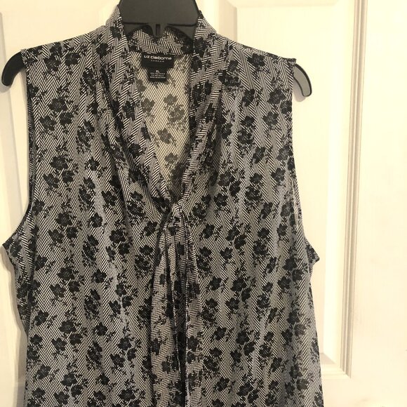 Liz Claiborne Black and Gray Sheer Sleeveless Top XL - Picture 2 of 7
